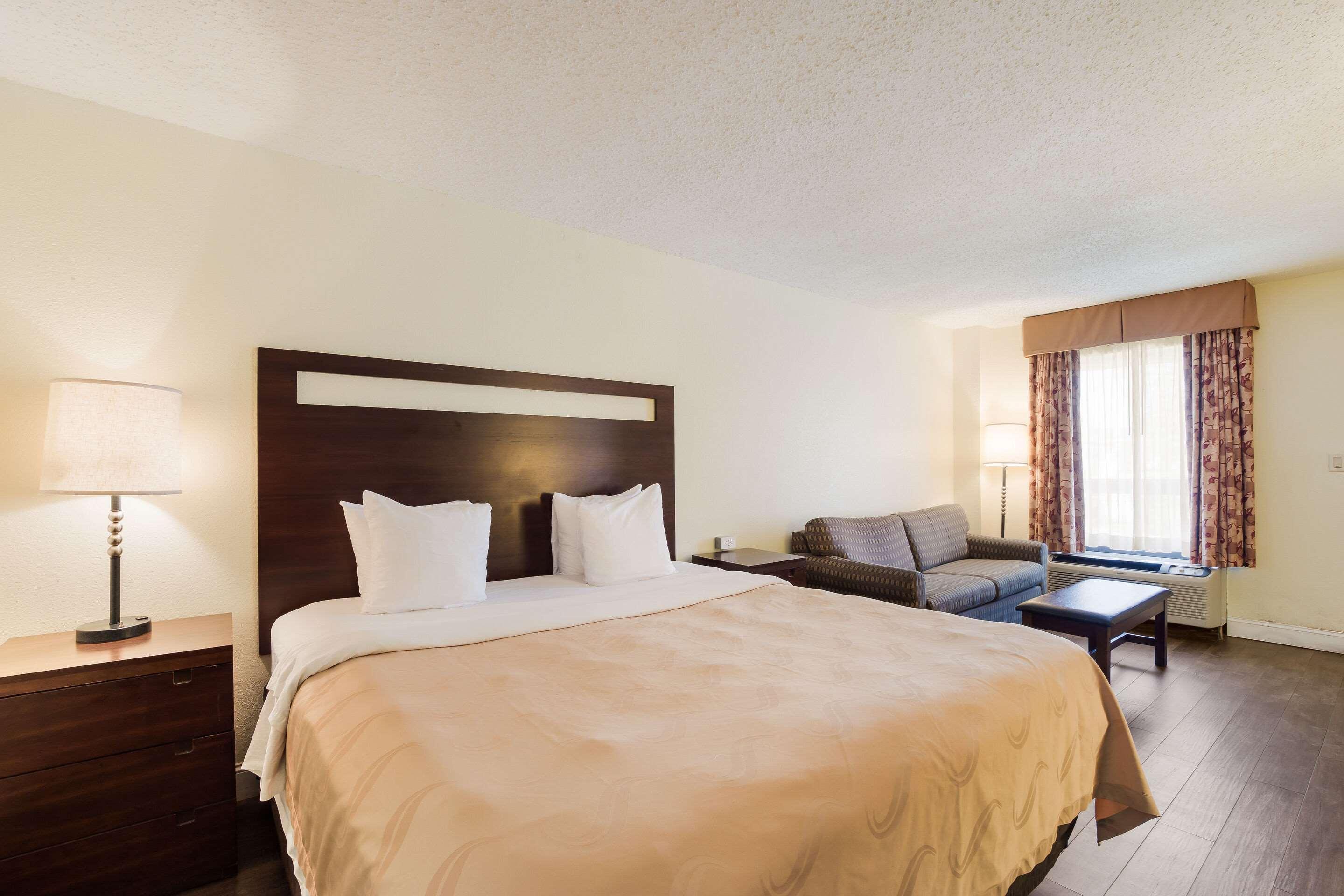 Quality Inn & Suites Conference Center Statesboro Historic District Eksteriør bilde