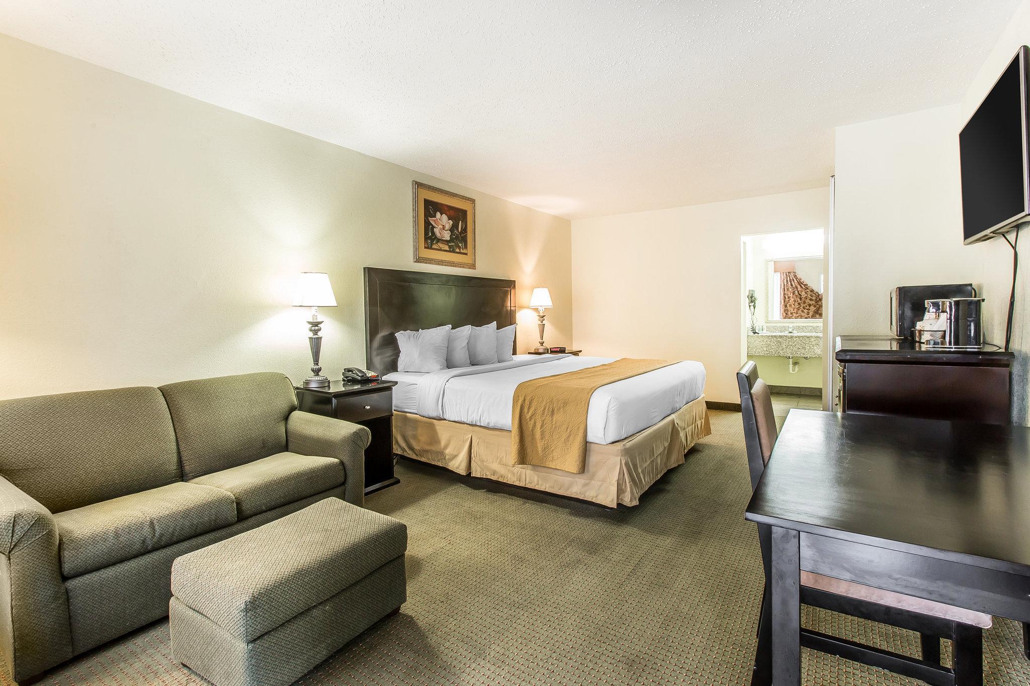 Quality Inn & Suites Conference Center Statesboro Historic District Eksteriør bilde
